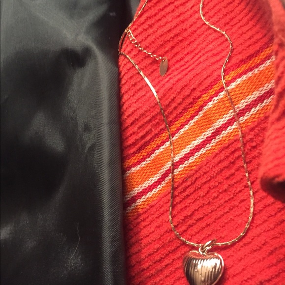 Simply gorgeous necklace! - Picture 2 of 3